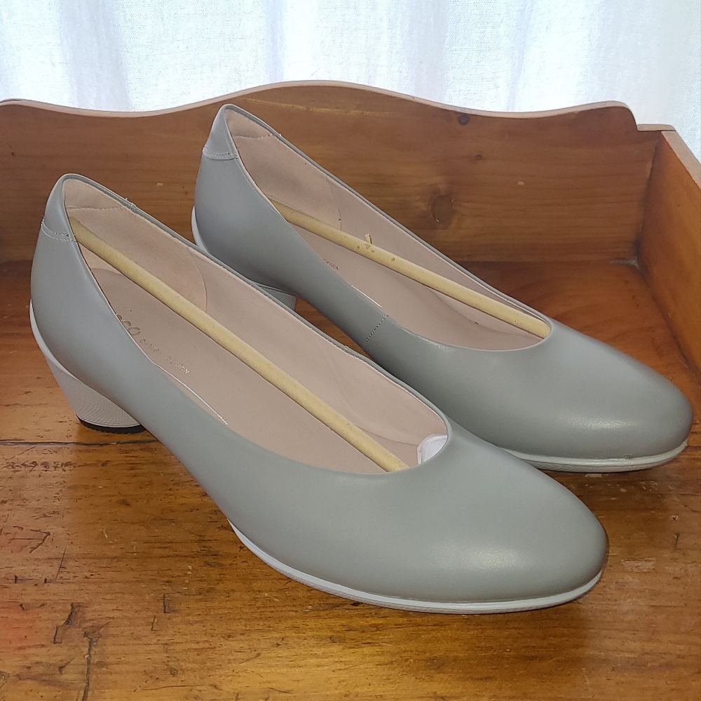 ECCO Sculpture 45 pumps